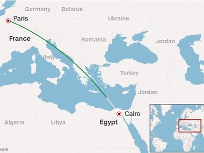 Đường bay của phi cơ Ai Cập mất tích. Đồ họa: Flightsource.