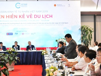 Có chính sách đột phá về thị thực và cải tiến hạ tầng sân bay, du lịch Việt Nam sẽ cất cánh