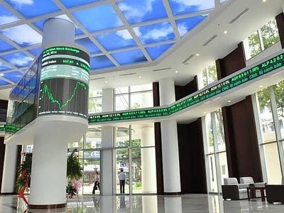 Giao dịch chứng khoán chiều 10/11: Chứng khoán lại bị bán tháo, xuất hiện tin đồn liên quan đến HOSE và HNX