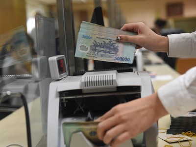 Lãi suất giảm có thể thúc đẩy dòng tiền chuyển hướng sang kênh đầu tư chứng khoán