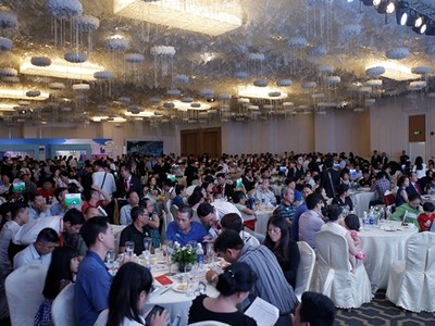 Gần 400 sản phẩm phố thương mại Queen Pearl có chủ trong ngày mở bán