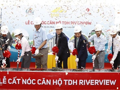 Thủ Đức House cất nóc căn hộ TDH RiverView