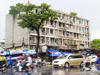TP. HCM sẽ tháo dỡ khẩn cấp 5 chung cư nguy hiểm