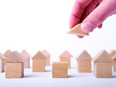 Phiên giao dịch sáng 18/2: Lại là bất động sản