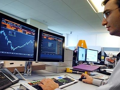 Khối ngoại mua ròng mạnh trên sàn HNX trong phiên cuối tuần