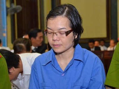 Bị cáo Huỳnh Thị Huyền Như trong phiên tòa sáng 16/12. Ảnh: NLĐ
