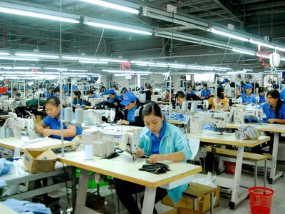 May Phú Thành (MPT): Phó tổng giám đốc và tổ chức có liên quan liên tục gom mua cổ phiếu