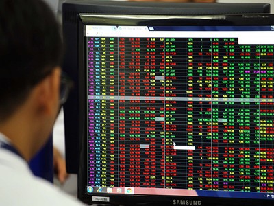 Bàn tròn chứng khoán: Có thể bắt đầu xem xét giải ngân