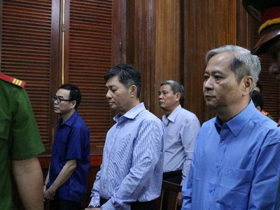 Cựu Phó chủ tịch UBND TP.HCM Nguyễn Hữu Tín bị tuyên phạt 7 năm tù