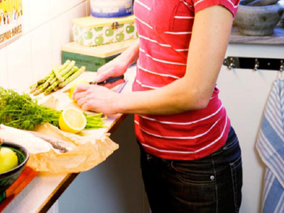 Những thói quen xấu gây chấn thương cột sống người Việt hay mắc phải