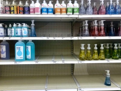 Có nên tự chế nước rửa tay để phòng virus corona?