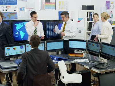 Giao dịch chứng khoán tuần 5-9/10: Bán ròng hơn 720 tỷ đồng, tiếp tục xả mạnh VNM