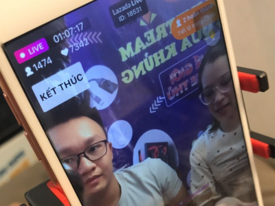 Người tiêu dùng mua sắm qua kênh livestream tăng mạnh trong quý III/2020