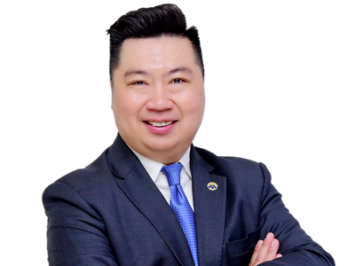 "Tiếp viên hàng không phù hợp làm bảo hiểm"