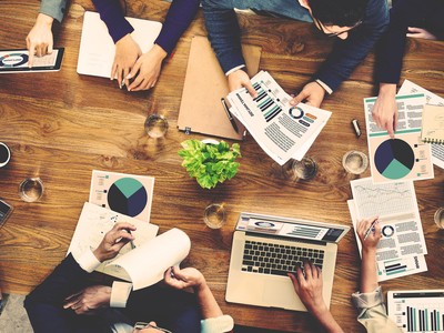 Nhìn lại các dự báo chứng khoán tuần qua