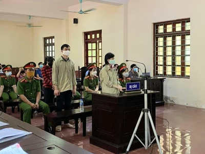 Các bị cáo tại tòa.