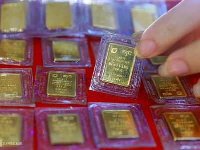 Giá vàng hôm nay ngày 1/8: Vàng SJC ngược chiều thế giới, tiếp tục tăng mạnh