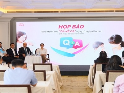 Glico Việt Nam nâng cao nhận thức về lợi ích của da kề da cho trẻ 
