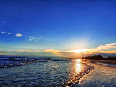 Biển Kê Gà – Tân Thành được mệnh danh là điểm ngắm hoàng hôn đẹp nhất Việt Nam. 