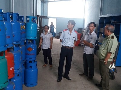 Bộ Công Thương ra lệnh tăng cường kiểm tra, xóa bỏ các điểm sang chiết, nạp khí dầu hóa lỏng trái phép.