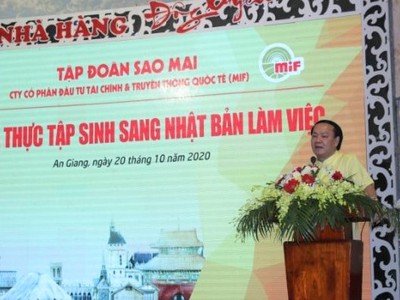 Ông Lê Thanh Thuấn - CEO Sao Mai Group truyền lửa đam mê học tập cho những thực tập sinh sang Nhật Bản làm việc