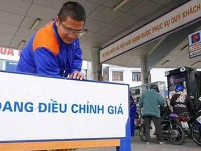 Từ 15h ngày 27/3, giá xăng tăng nhẹ, giá dầu giảm