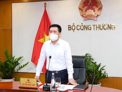 “Bộ Công Thương cam kết sẽ làm hết sức trong chức năng nhiệm vụ của mình để giúp kết nối cung ứng hàng hóa thiết yếu cho Bắc Giang trong mọi hoàn cảnh”, Bộ trưởng Nguyễn Hồng Diên khẳng định.