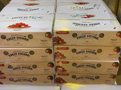 Vải thiều từ tâm dịch Bắc Giang xuất khẩu đi Nhật bằng máy bay.