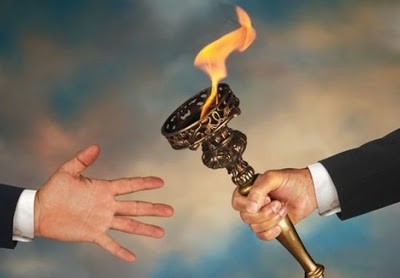 Chuyển giao đế chế cần phải chọn đúng người kế vị.