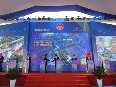 Nghi thức bấm nút khởi công khu công nghiệp SHI IP Tam Dương.