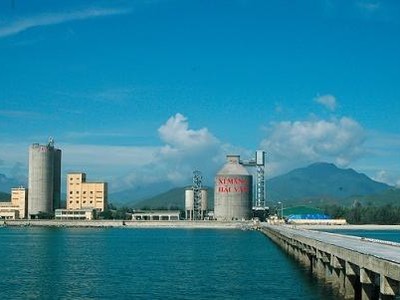 Xi măng Vicem Hải Vân lỗ nặng, cổ phiếu bị đưa vào diện kiểm soát.