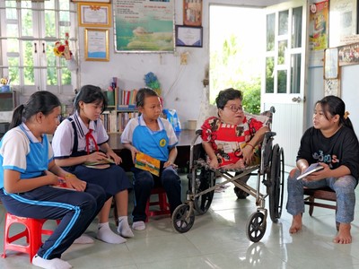 Những lớp học đặc biệt không bảng đen phấn trắng, không học phí, không giáo án đã ra đời từ nghị lực vươn lên và khát khao lan toả tình yêu thương, đóng góp giá trị cho cộng đồng của các cô gái không may bị khuyết tật.