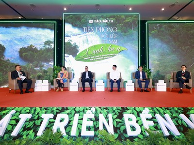 Phiên thảo luận chủ đề Động lực tăng trưởng kép thu hút sự quan tâm của doanh nghiệp. Ảnh: Đức Thanh.