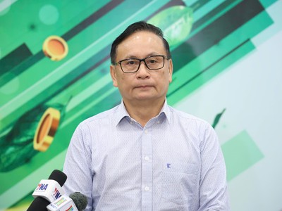 Ông Nguyễn Sơn, Chủ tịch HĐQT Tổng Công ty Lưu ký và Bù trừ Chứng khoán (VSD) trao đổi với báo chí bên lề tọa đàm "Lực đẩy dòng vốn mới" do Báo Tài chính- Đầu tư tổ chức ngày 23/7. Ảnh Dũng Minh