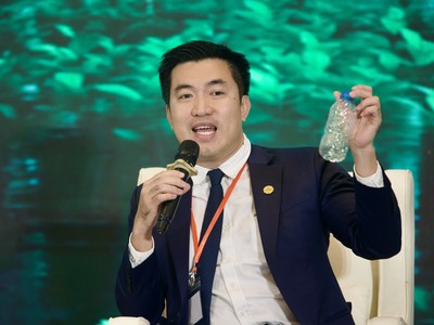 Ông Lê Anh, Giám đốc Phát triển bền vững, Công ty cổ phần Nhựa Tái chế Duy Tân. Ảnh: Chí Cường