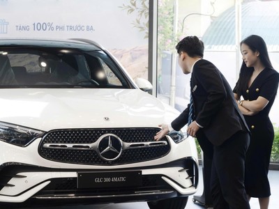 Mercedes-Benz định vị lại thị trường ở dòng sản phẩm GLC thu hút sự quan tâm lớn của khách hàng trẻ. 