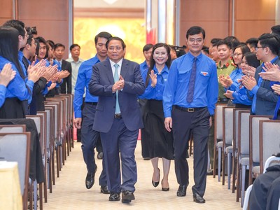 Thủ tướng Phạm Minh Chính đến dự cuộc gặp mặt và đối thoại với thanh niên năm 2024