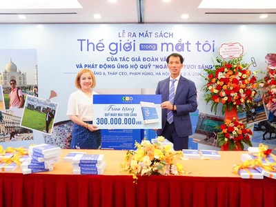 Phó chủ tịch VNREA Đoàn Văn Bình ra mắt cuốn sách từ thiện “Thế giới trong mắt tôi” 