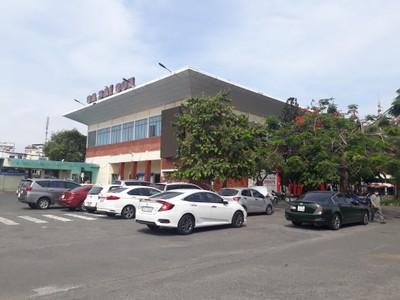 Ga Sài Gòn đìu hiu trước ngày nghỉ lễ