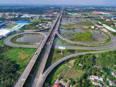 Đòn bẩy hạ tầng sẽ làm nóng thị trường bất động sản khu Tây TP.HCM trong thời gian tới.