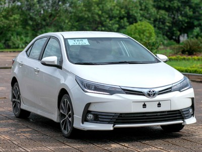 Toyota giảm giá niêm yết gần 60 triệu nhưng tương đương giá đàm phán thực tế hiện nay.