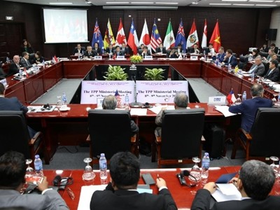 Bộ trưởng các nước TPP trong phiên họp sáng nay. Ảnh: Reuters