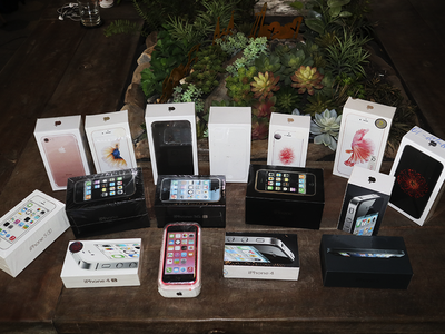 Bộ sưu tập iPhone từ 2G đến 7 duy nhất tại Việt Nam