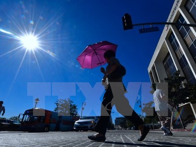 Cảnh nắng nóng trên đường phố Los Angeles, Mỹ ngày 24/10.