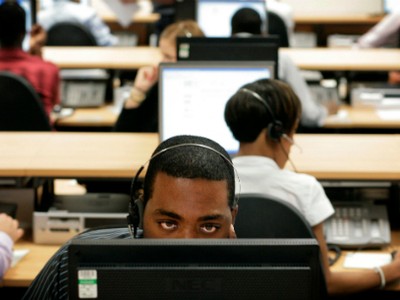 Lý do người Mỹ làm ngày càng ít mà lại không lúc nào rảnh