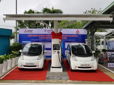 Trạm sạc có khả năng sạc đầy nguồn điện cho ô tô trong vòng 30 phút, đi được 160 km.