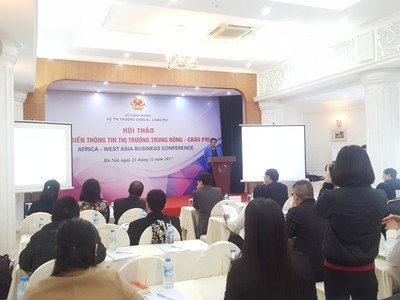 Đại sứ nước Cộng hòa Nam Phi, bà Kgomotso Ruth Magau khẳng định, sẽ cùng các bên liên quan tháo gỡ những khó khăn về thanh toán để thúc đẩy trao đổi thương mại với Việt Nam (Ảnh: Thế Hải).