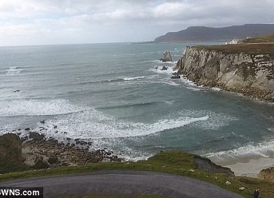 Bãi biển tuyệt đẹp biến mất sau 12 năm, đột nhiên xuất hiện trở lại