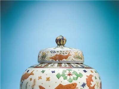 Chiếc bình cổ vừa được bán giá 622 tỷ đồng gây choáng có gì đặc biệt?