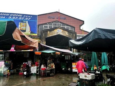 Nhiều tiểu thương chợ Cống tố cáo bà Thảo chạy hụi